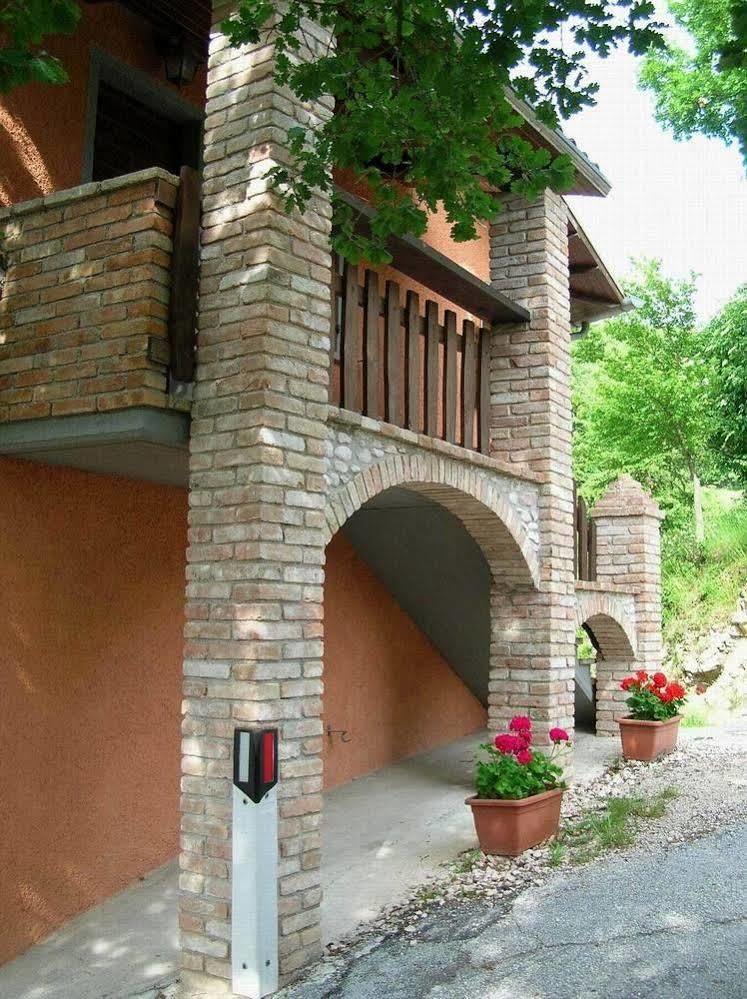Agriturismo Orsaiola Urbania Exterior foto